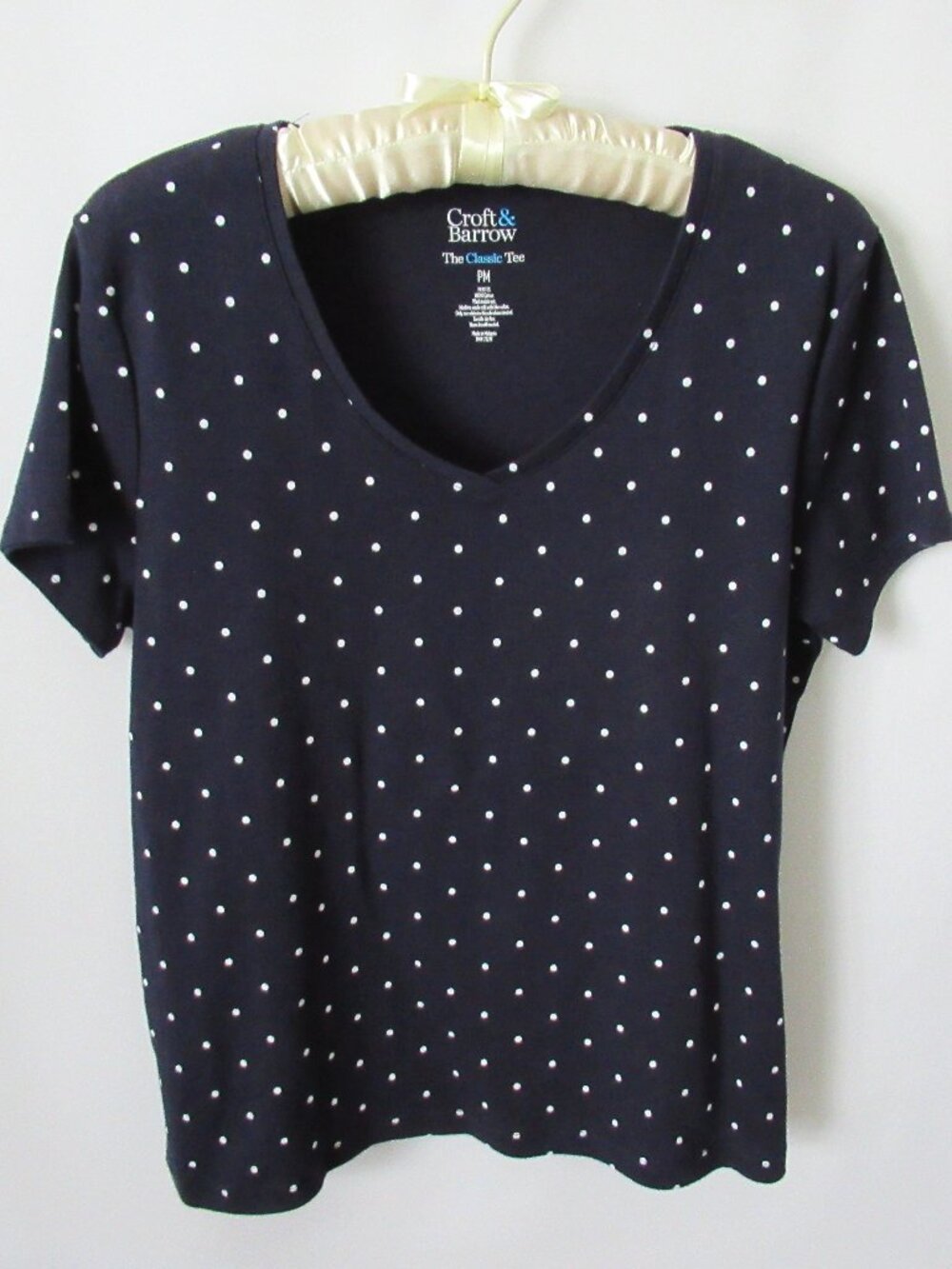 Croft & Barrow blue white polka dot V-neck short sleeve tee *Sz PM*
